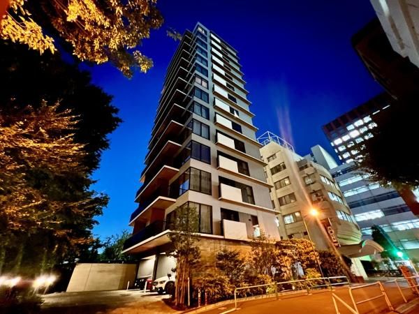 2LDK Apartment for Sale in Kanda-Surugadai, Chiyoda - Thumbnail 2
