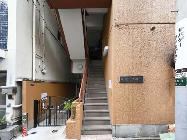 1LDK Apartment in Chiyoda-ku, Tokyo - 33.01 sqm - Thumbnail 4