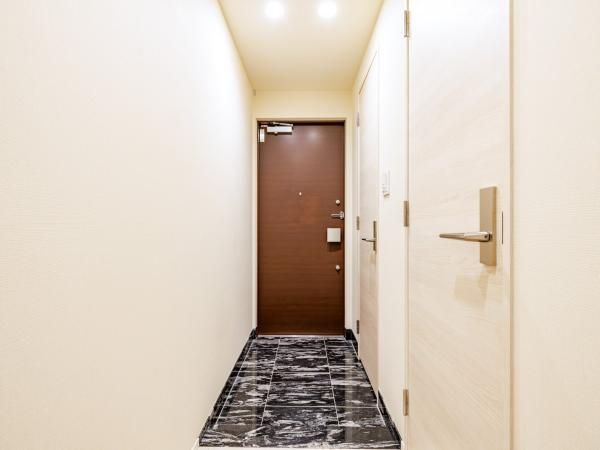 2LDK Apartment for Sale in Bunkyo, Tokyo – 65.15m2 - Thumbnail 3