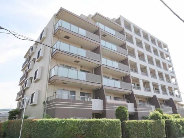 Renovated 3LDK Apartment in Funabashi, Chiba for Sale - Thumbnail 2