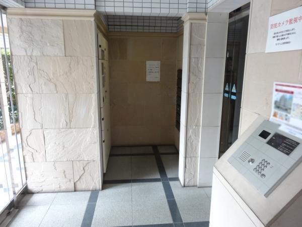 Renovated 2LDK Apartment in Minami-Shinagawa, Tokyo - Thumbnail 3