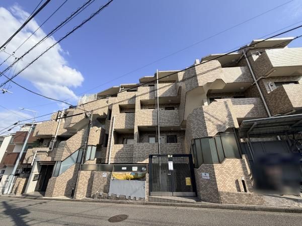 4LDK Apartment for Sale in Kitaterao, Tsurumi-ku, Yokohama - Thumbnail 2