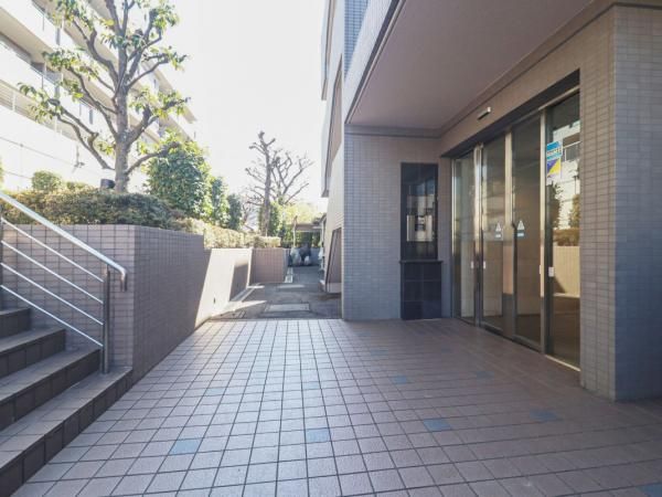 3LDK Apartment for Sale in Shin-Ishikawa, Yokohama - 68.68sqm - Image 1