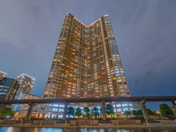 2LDK Apartment at Shibaura Island Cape Tower, Minato-ku, Tokyo - Thumbnail 2