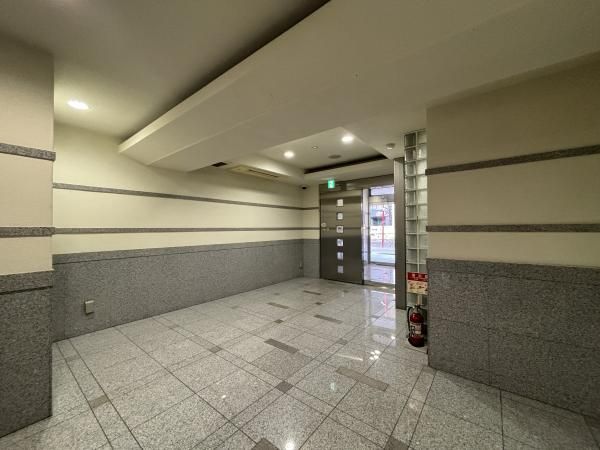 Renovated 1K Apartment in Shibuya Near Sasazuka Station - Thumbnail 3