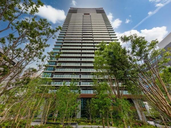 Proud Tower Shibaura 1LDK Apartment for Sale in Minato, Tokyo - Thumbnail 2