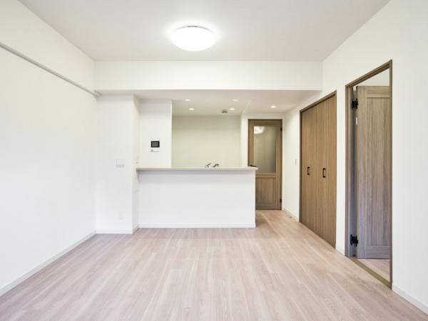 3LDK Apartment for Sale in Shukugawara, Kawasaki - Thumbnail 3