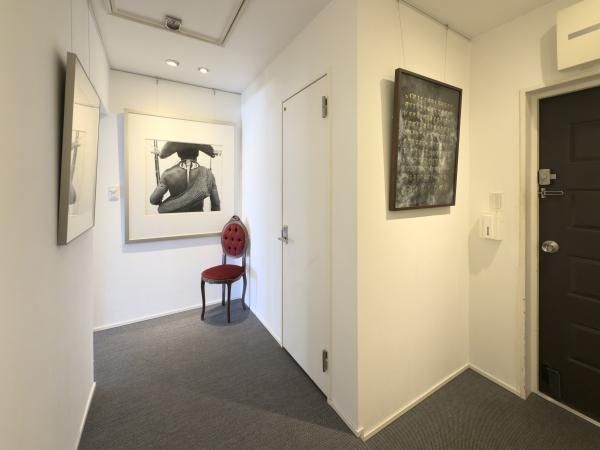 2LDK Apartment for Sale in Minami-Azabu, Minato-ku, Tokyo - Thumbnail 2