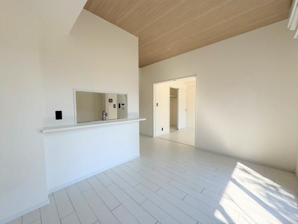 3LDK Renovated Apartment with Garden in Tsunashima Higashi, Yokohama - Thumbnail 4