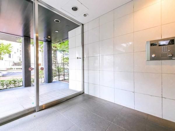 Grante Suite Sangenjaya Sky Terrace 2LDK Apartment in Setagaya - Thumbnail 3