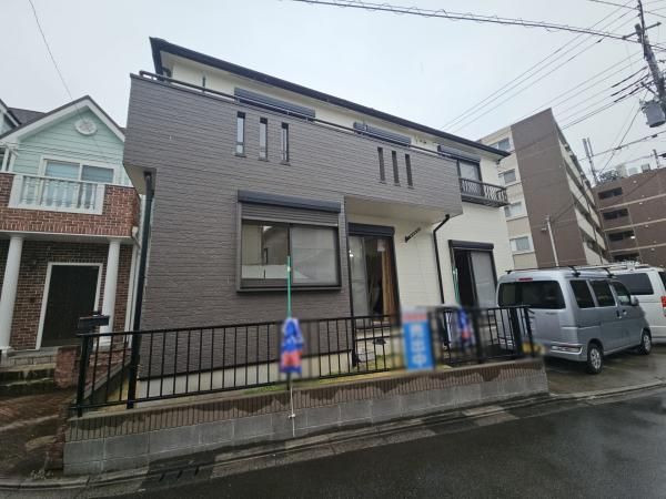 Renovated 4LDK+S House in Machida, Tokyo - Corner Lot, South-Facing - Thumbnail 2