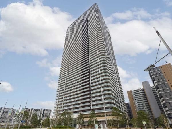 3LDK Apartment for Sale in Harumi, Chuo-ku, Tokyo - Thumbnail 4