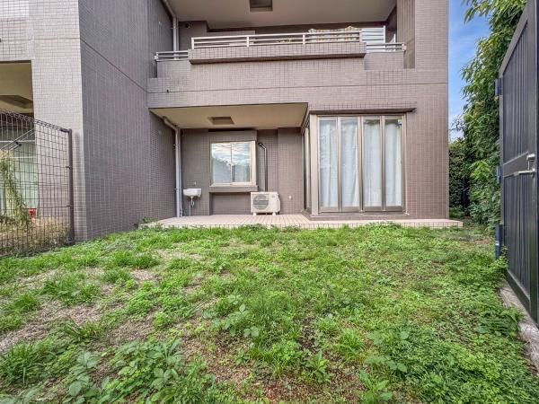 Renovated 3LDK Apartment with Garden in Setagaya, Tokyo - Thumbnail 3