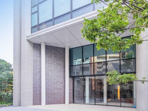 95m² 2LDK Apartment for Sale in Ebisu, Shibuya - Thumbnail 3
