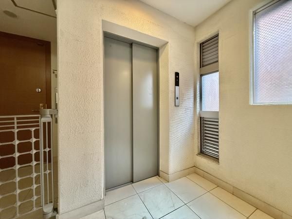 120m2 4LDK Maisonette in Chiyoda, Tokyo - Palace Side Sanbancho - Thumbnail 2