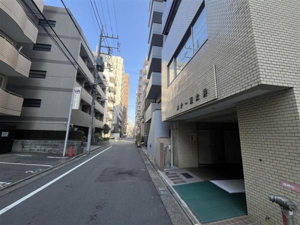 Renovated 1LDK Apartment in Higashi-Oi, Shinagawa - Thumbnail 2