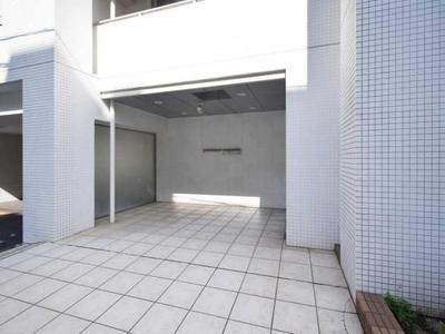 Renovated 1LDK Apartment for Sale in Nishi Ward, Yokohama — Bathroom, Nishi, Kanagawa