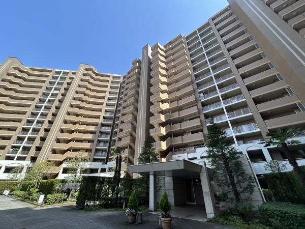 Renovated 4LDK Apartment for Sale in Urayasu, Chiba - Thumbnail 4