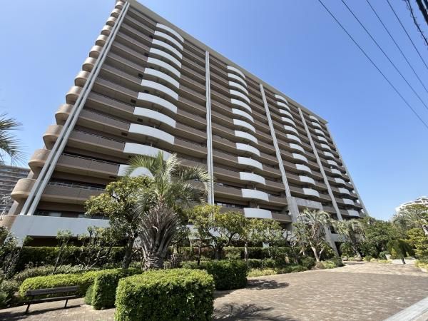 Renovated 4LDK Apartment for Sale in Urayasu, Chiba - Thumbnail 3