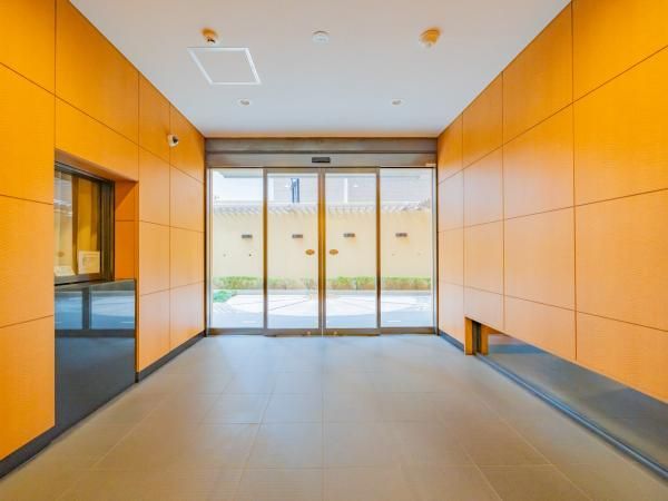 Renovated 1LDK Apartment for Sale in Meguro, Tokyo - Thumbnail 4