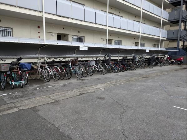 2LDK Apartment for Sale in Ichikawa, Chiba - 62.79m2 - Thumbnail 2