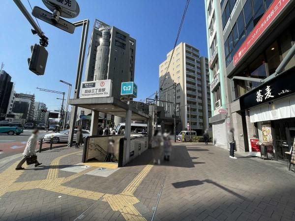 2LDK Apartment for Sale in Shinjuku, Tokyo Near Shinjuku Gyoen - Thumbnail 4