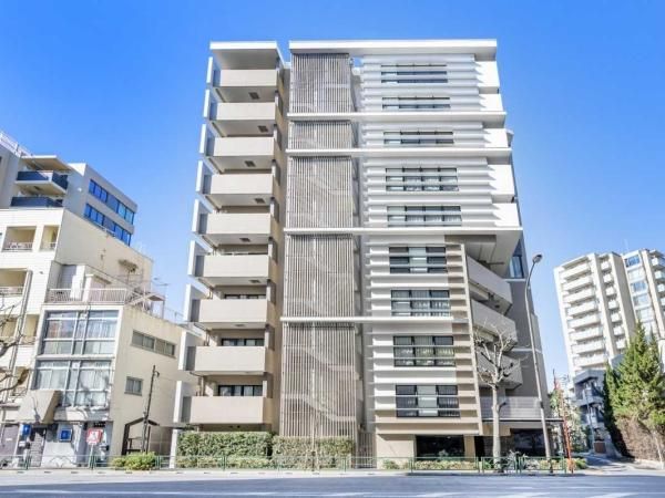 2LDK Apartment for Sale in Shinjuku, Tokyo Near Shinjuku Gyoen - Thumbnail 3