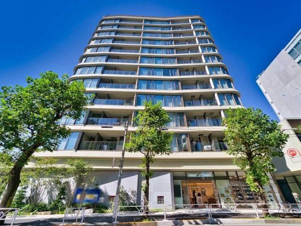 PROUD Daikanyama Front 2LDK Apartment for Sale in Shibuya, Tokyo - Thumbnail 2