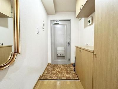 3LDK Apartment for Sale in Higashi-ku, Sapporo, 68.2 sqm — Front_door, Higashi, Hokkaido