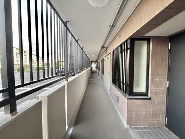 Renovated 3LDK Apartment for Sale in Kanazawa Ward, Yokohama - Thumbnail 4