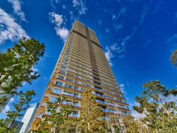Park Tower Harumi 2LDK Apartment for Sale in Chuo-ku, Tokyo - Thumbnail 2