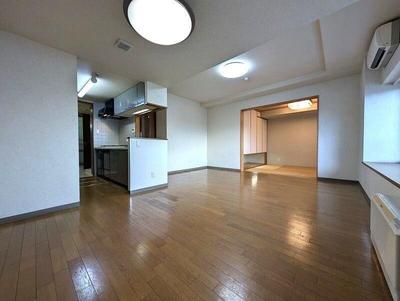 3LDK Apartment for Sale in Higashi-ku, Sapporo — Interior, Higashi, Hokkaido