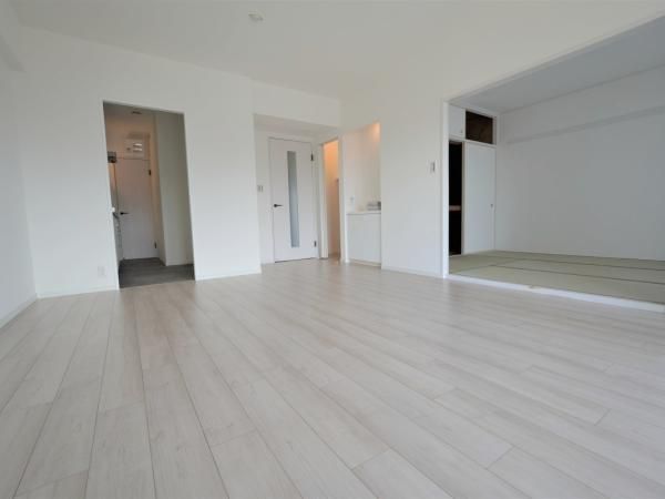 3LDK Apartment for Sale in Inage, Chiba City – 80.56m² - Thumbnail 3