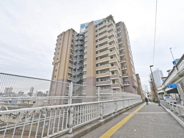 Renovated 2LDK Apartment Near Ikebukuro Station, Tokyo - Thumbnail 3