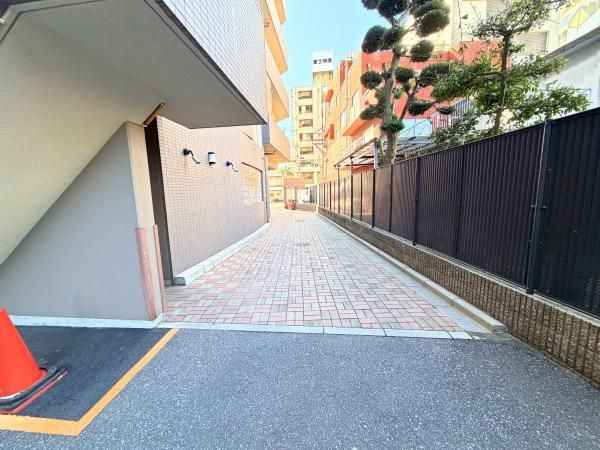 2LDK Apartment for Sale in Ichikawa, Chiba Near 3 Stations - Thumbnail 4