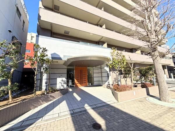 2LDK Apartment for Sale in Ichikawa, Chiba Near 3 Stations - Thumbnail 3