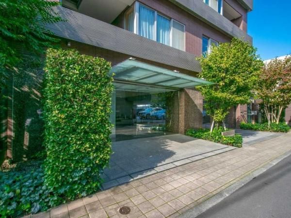 2LDK Apartment for Sale in Daikyocho, Shinjuku, Tokyo - Thumbnail 4
