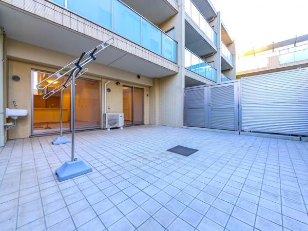 Classy House Shinjuku Naka-Ochiai 3LDK+WIC Apartment with Large Terrace - Thumbnail 4