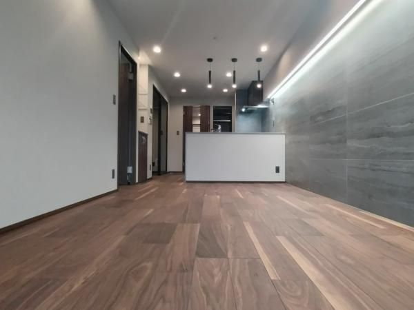 Renovated 2LDK Apartment in Minami-Azabu, Minato Ward, Tokyo - Thumbnail 4