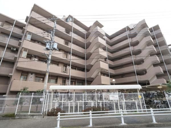 3LDK Apartment for Sale in Tama City, Tokyo - Thumbnail 2
