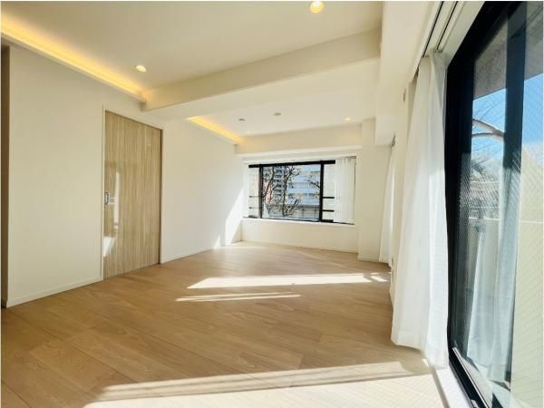 Renovated 1LDK Apartment in Ebisu, Shibuya-ku, Tokyo - Thumbnail 4