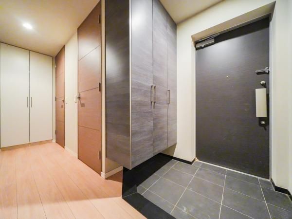 94m² 3LDK Apartment for Sale in Ichikawa, Chiba - Thumbnail 3