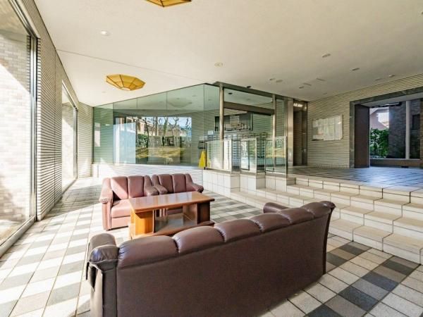 Renovated 1LDK Apartment Near Chofu Station, Tokyo - Thumbnail 2