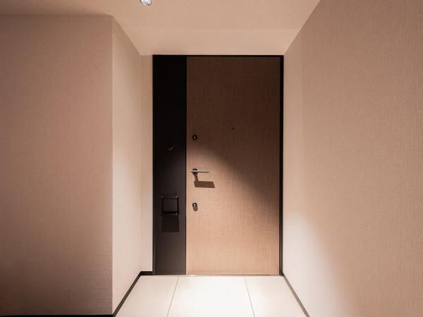 Atlas Nishi-Azabu 2LDK Apartment for Sale in Minato, Tokyo - Thumbnail 3