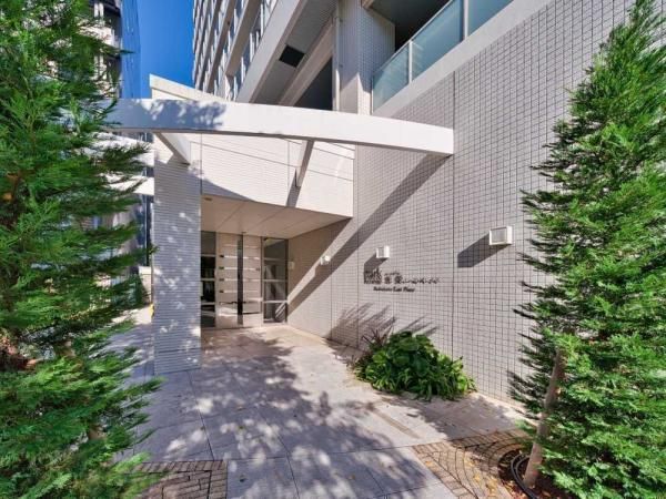 Park Tower Ikebukuro East Place 2LDK Apartment in Toshima - Thumbnail 3
