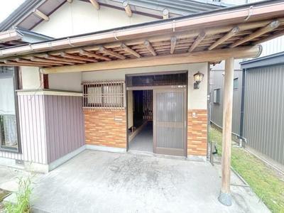 5DK House for Sale in Takaoka, Toyama - 150.86m² — Front_door, Takaoka, Toyama