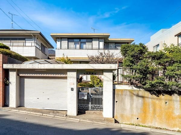 5LDK+S Detached House in Konandai, Yokohama - Thumbnail 2