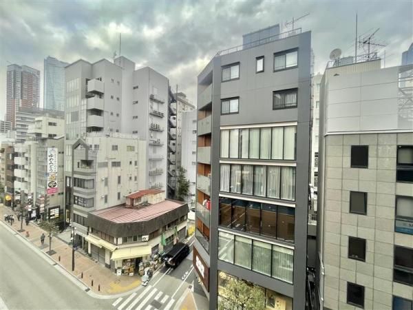 2LDK Apartment for Sale in Azabu-Juban, Minato, Tokyo - Thumbnail 4