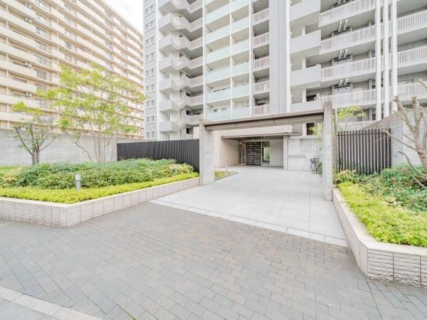3LDK Apartment for Sale in Ayase, Adachi-ku, Tokyo - 66.25m2 - Thumbnail 3