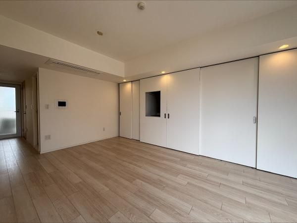 1R Apartment for Sale in Moto-Azabu, Minato, Tokyo - Thumbnail 4